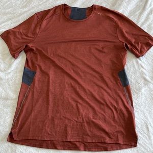 Lululemon M workout shirt